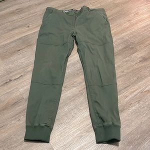 Publish men’s joggers green size 38